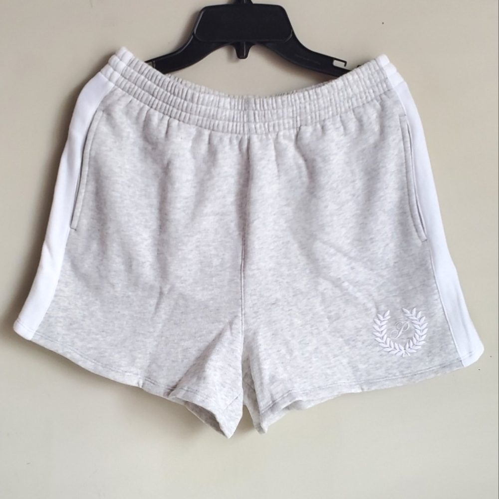 💕PINK VICTORIA'S SECRET FLEECE SHORT SIZE M